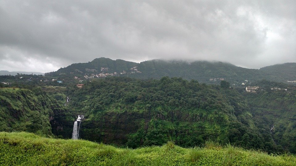 Monsoon Treks From Pune - Collection Monsoon Treks From Pune - Collection