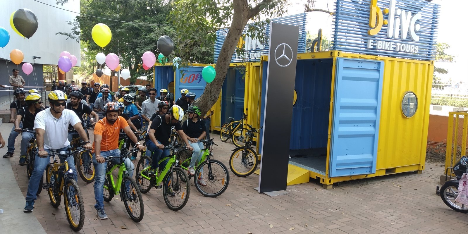 CUSTOMISED CORPORATE TOURS CUSTOMISED CORPORATE TOURS